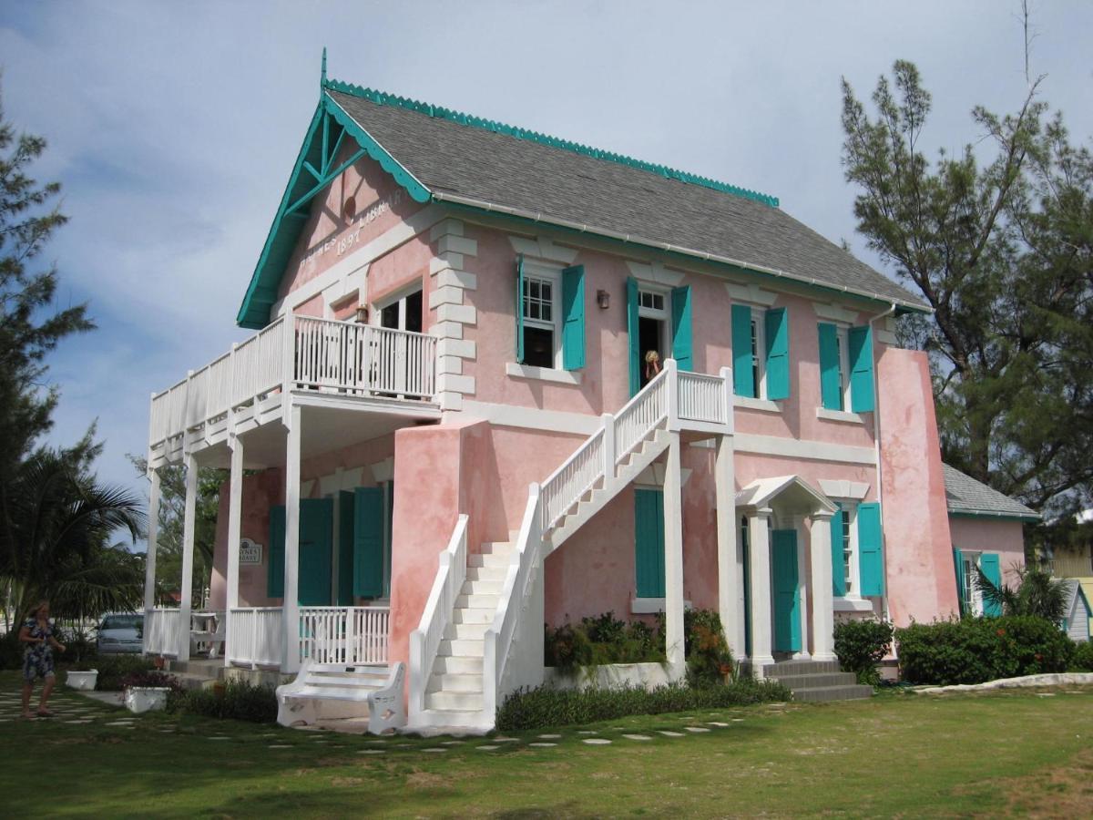 Sky Beach Club Bungalow Cabin 거버너스 하버 외부 사진